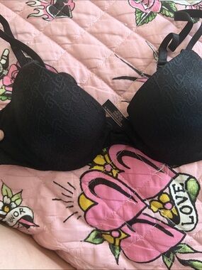 Victoria's Secret Black Lace Push-Up Bra